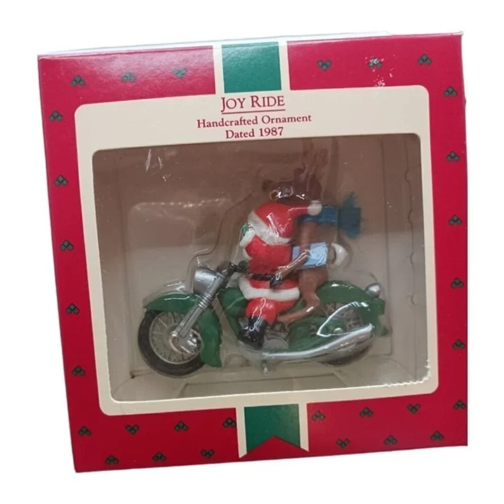 Hallmark keepsake lot of 19 santas clause ornament